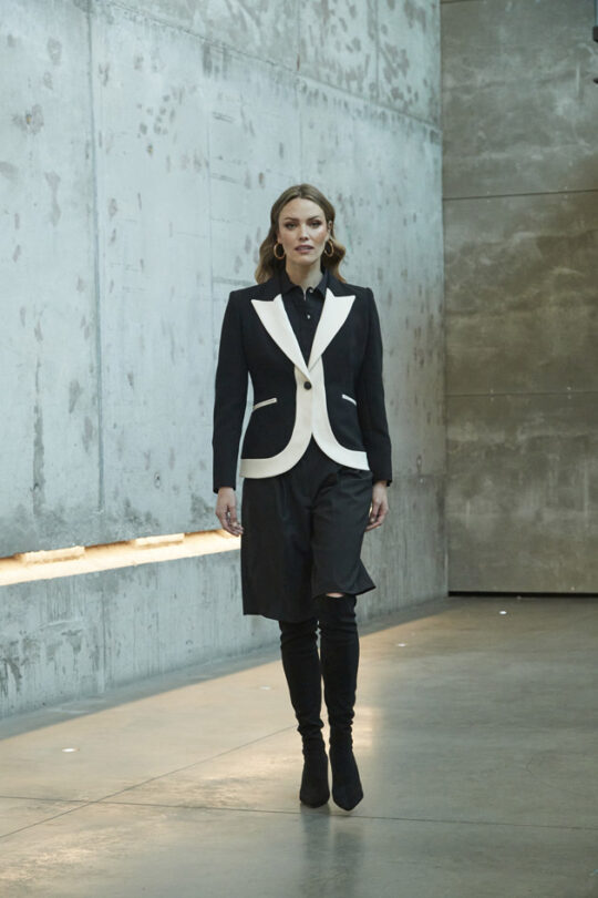 Ophelia Black Contrast Blazer